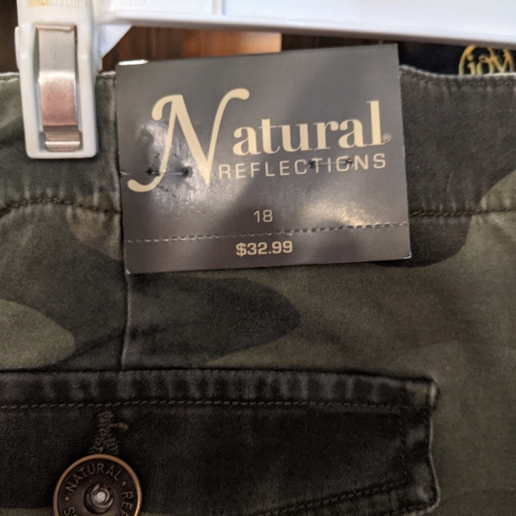 Camiflog skirt size 18 (#11) - Picture 4 of 8